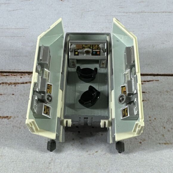 Classic Star Trek USS Enterprise Galileo Shuttlecraft NCC-1701 7 Vintage 1996 - Picture 4 of 6
